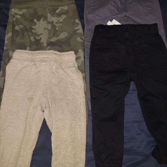 Lot of 4 Two pairs of Cat & Jack Jogger Pants & 2 pairs of Garanimals Sweatpants - Picture 2 of 6
